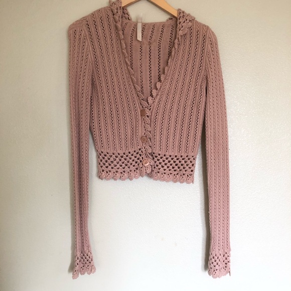 Lulu Pink Crochet Style Sweater Size L - Picture 1 of 8